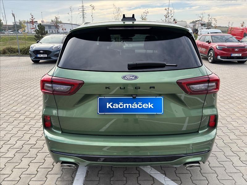 Ford Kuga 1,5 EcoBoost 137kW ST-Line - fotka 4 z 37