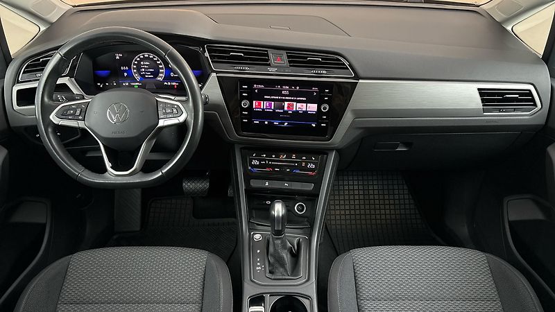 Volkswagen Touran 2.0 TDI DSG Comfortline - fotka 8 z 27