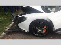 Zapůjčený McLaren 650S Spider nedopadl vůbec dobře.