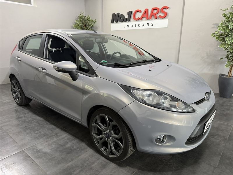 Ford Fiesta 1,2   i RS ALU VÝHŘEV NOVÁ STK - fotka 2 z 23