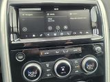 Land Rover Discovery (2018) 3.0 TD6 HSE AT 1.MAJ.ČR/VZDUCH - náhled 40