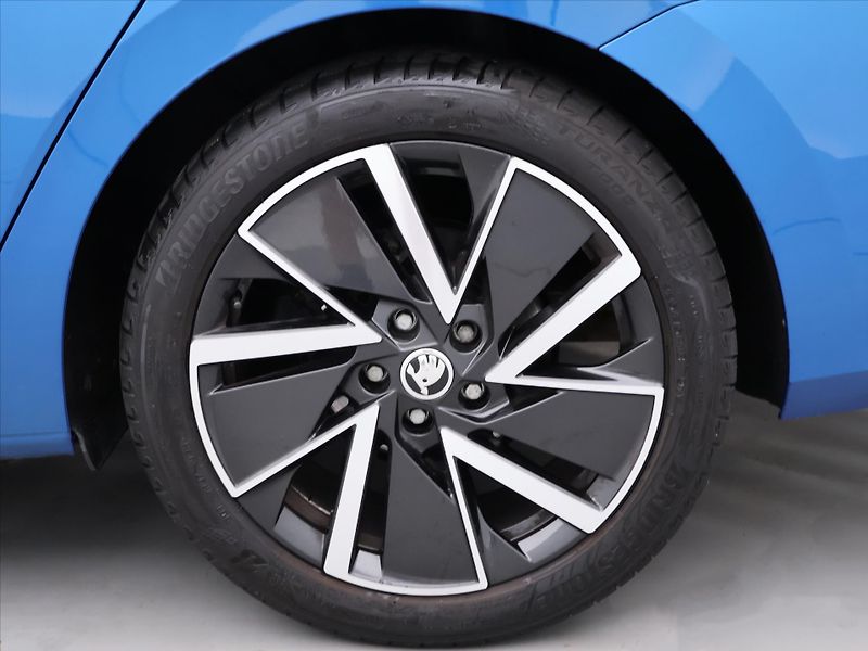 Škoda Octavia 2,0 TDI 110kW DSG Style Sport - fotka 32 z 39