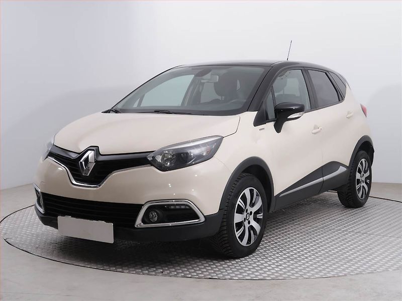 Renault Captur (2016) 1.2 TCe, Navi, Tempomat - fotka 2 z 16