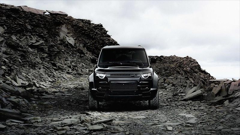 Land Rover Defender (2026) 110 V8 P635 OCTA BLACK Edition - fotka 9 z 10