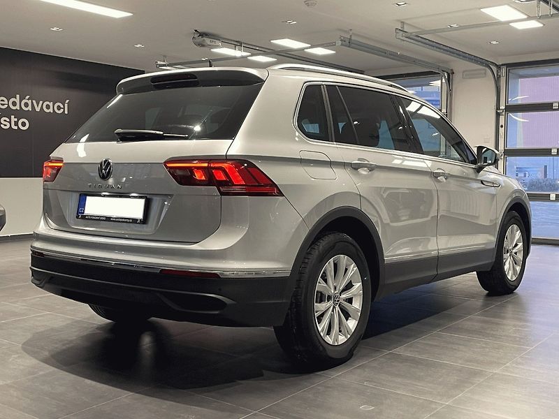 Volkswagen Tiguan (2021) LIFE 1,5TSI 150k - fotka 4 z 22