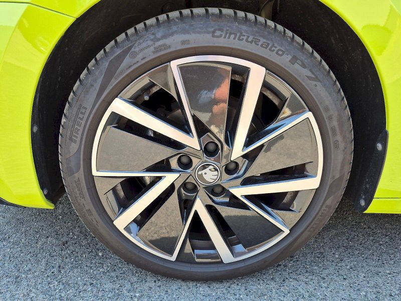 Škoda Octavia (2025) Sportline 1.5 TSI 110kW - fotka 28 z 28