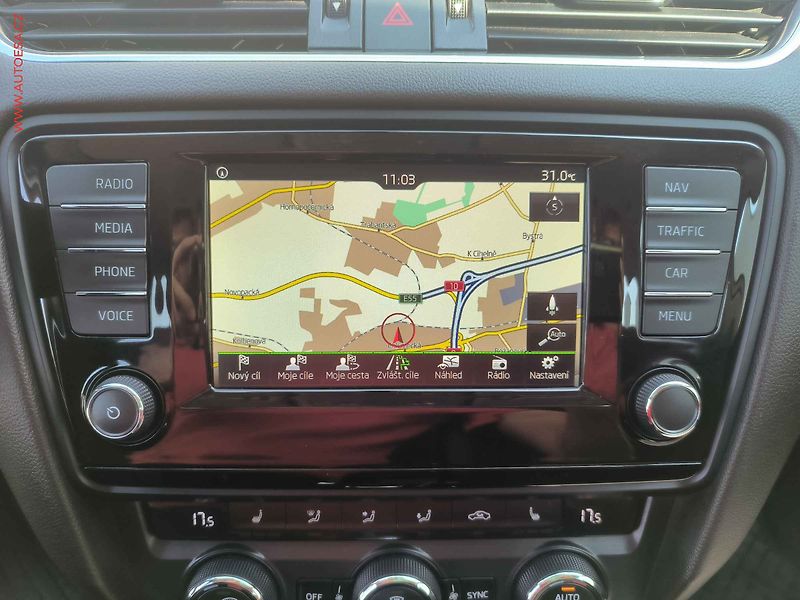 Škoda Octavia (2015) 2.0 TDi 4x4, ČR, DSG, TZ - fotka 14 z 23