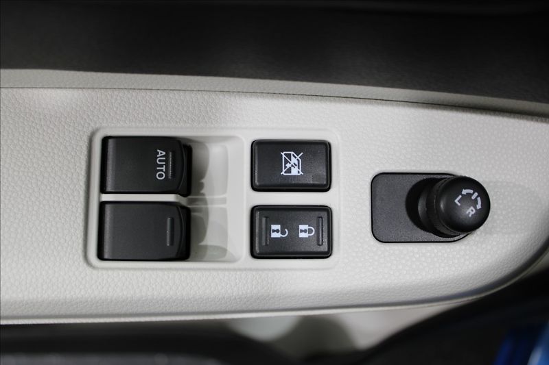 Suzuki Ignis 1,2 i 66KW jen 42400KM - fotka 14 z 31