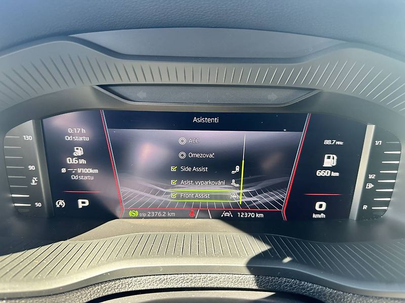 Škoda Karoq Sportline 2,0TDI 110kW DSG7 4x - fotka 10 z 37