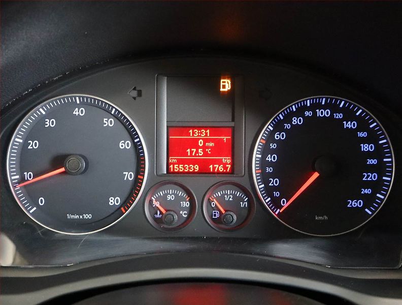 Volkswagen Golf (2008) 1.4 TSI, Tempomat - fotka 11 z 20