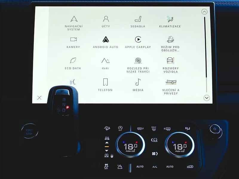 Land Rover Defender (2026) 110 D250 X-DYNAMIC SE - fotka 12 z 25