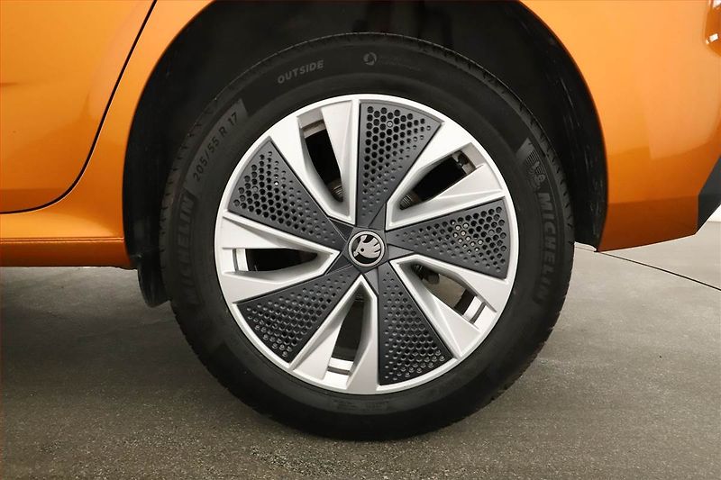 Škoda Kamiq (2025) 1.0 TSI, Drive, FullLed - fotka 12 z 14