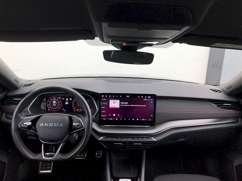 Škoda Octavia (2025) RS TS195/2.0A7F - fotka 5 z 25