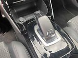 Peugeot 2008 (2020) 1.2 PT, GT, AT, LED, panor - náhled 14