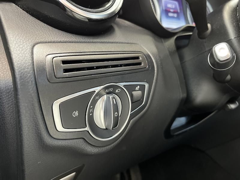Mercedes-Benz GLC 220d 4MATIC - fotka 12 z 23