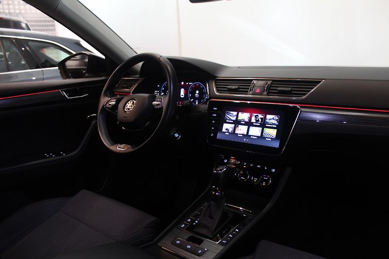 Škoda Superb (2022) 2.0TDI DSG Style Display Nez.T - fotka 29 z 45