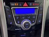Hyundai i30 (2016) 1.6 GDi, ČR, autoAC - náhled 14