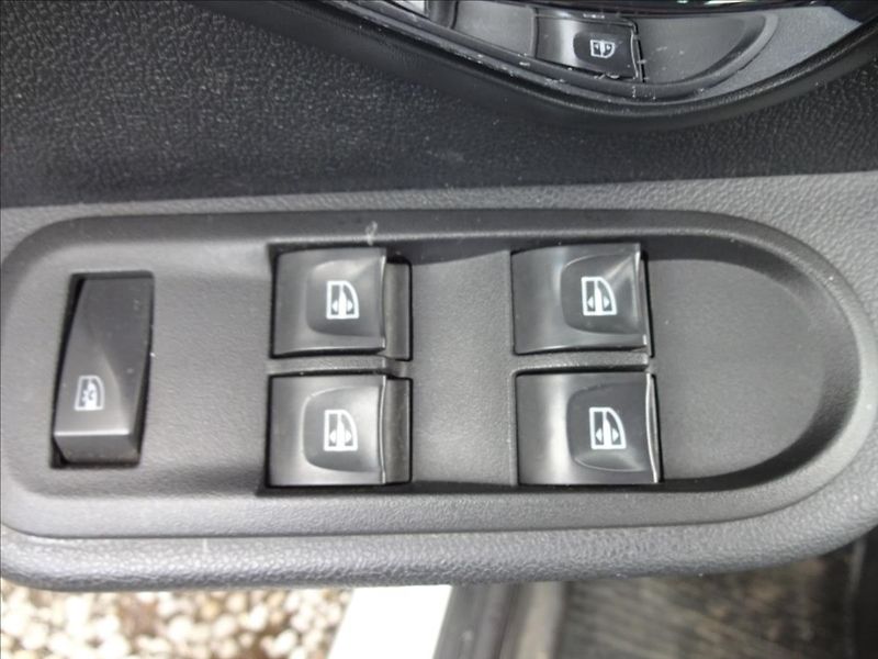 Dacia Duster 1,5 DCi 80kW 4X4 - fotka 19 z 45