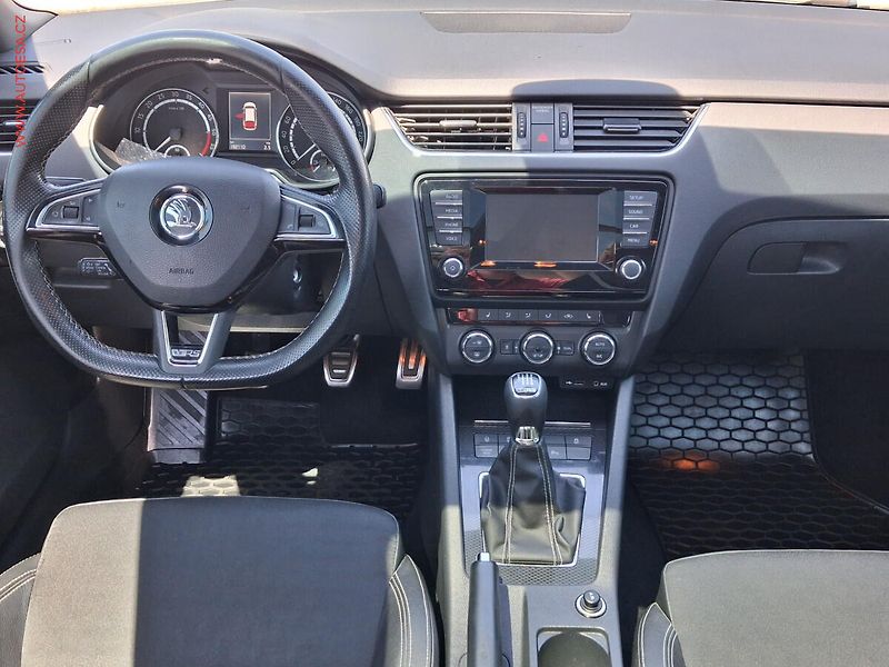 Škoda Octavia (2014) 2.0 TDi, RS - fotka 8 z 23