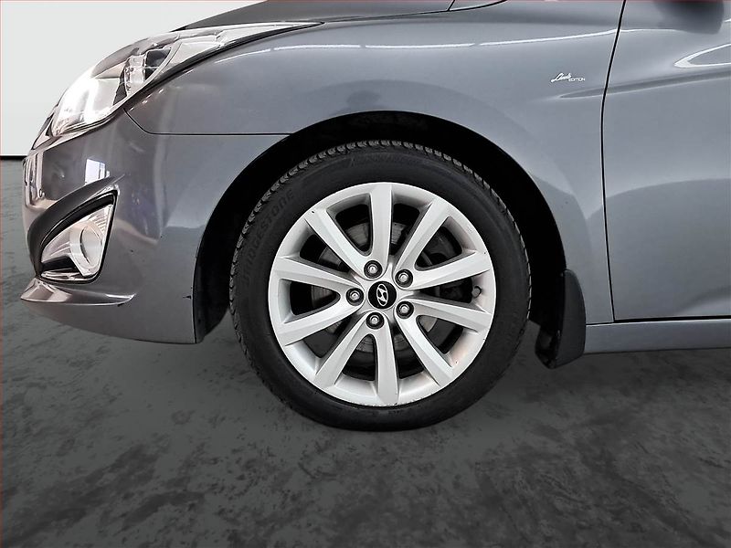 Hyundai i40 (2013) 1.7 CRDi, Tempomat - fotka 14 z 19