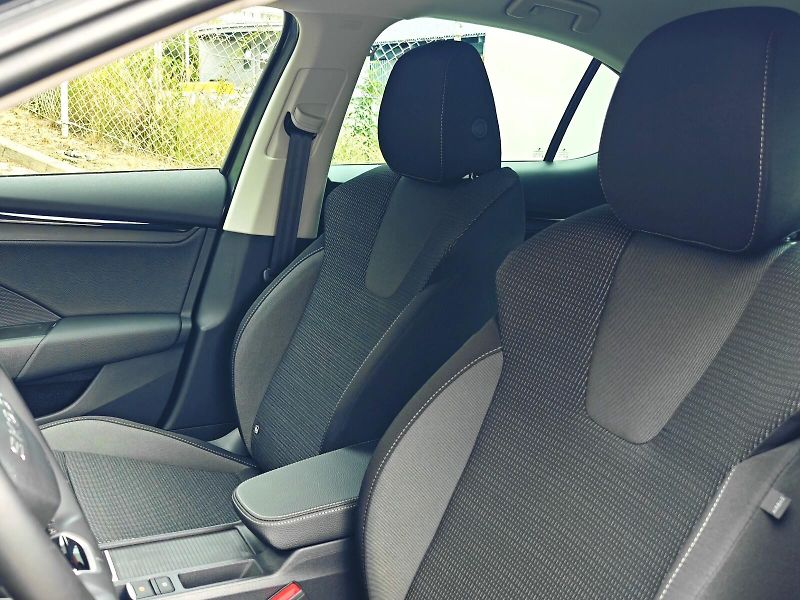 Škoda Octavia (2025) 1,5 TSI 110 kW Selection - fotka 12 z 40