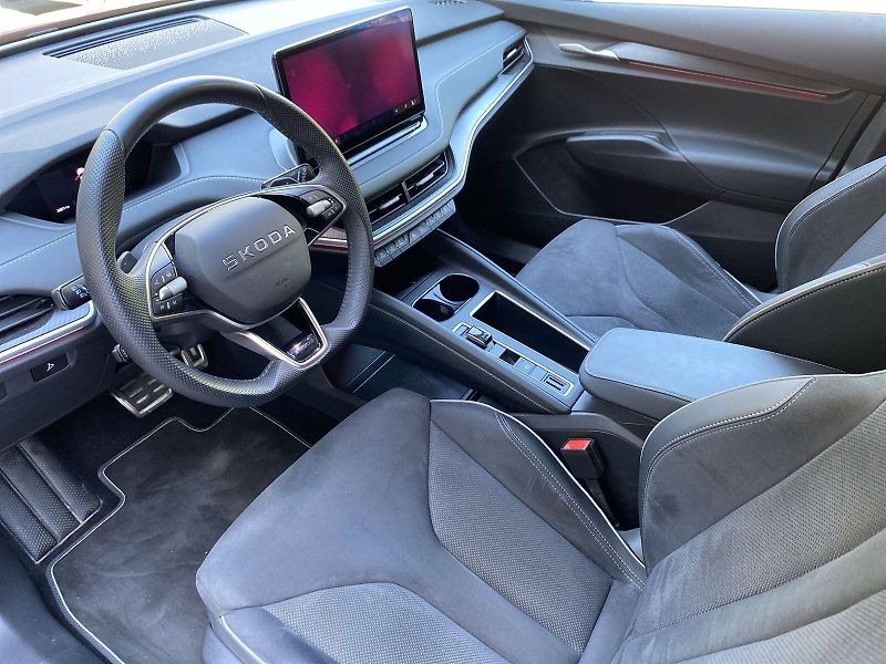 Škoda Elroq (2025) 85 SportLine - fotka 6 z 38