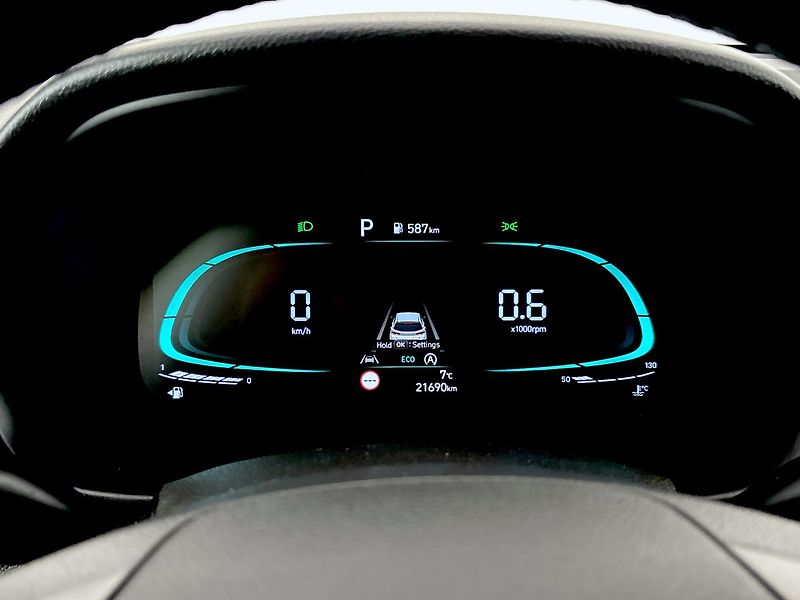 Hyundai i30 Kombi 1,5 T-GDI MHEV - fotka 11 z 26
