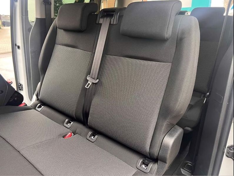 Opel Zafira (2026) Edition XL 2.2 150k MT6-9 míst - fotka 7 z 11