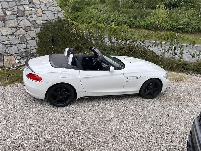 BMW Z4 sDrive 20i Automat,2 sady kol - fotka 10 z 27