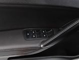 Volkswagen Golf (2015) 1.6 TDI, Automat, Serv.kniha - náhled 21