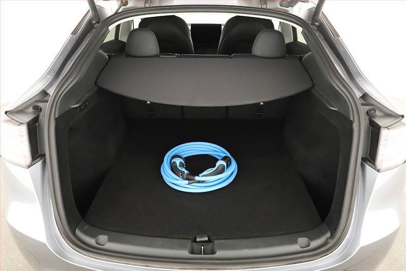 Tesla Model Y (2023) Long Range AWD 79kWh, SoH 92% - fotka 26 z 26
