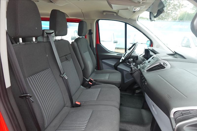 Ford Transit Custom 2,0 TDCi  L1H1 BUS KLIMA SERVI - fotka 12 z 28