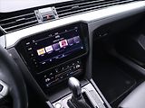Volkswagen Passat 2.0 TDI DSG R-LINE Matrix - náhled 19