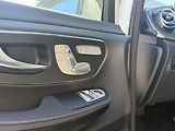 Mercedes-Benz Třídy V (2026) V 300 d / Exclusive / XL / 4M - náhled 18