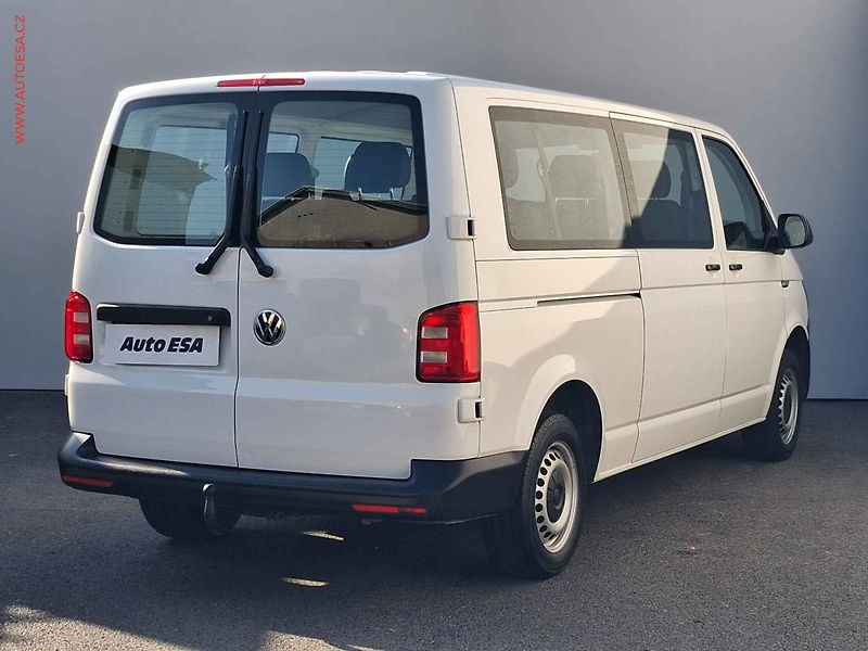 Volkswagen Transporter (2017) 2.0TDi L2 9míst, TZ - fotka 4 z 17