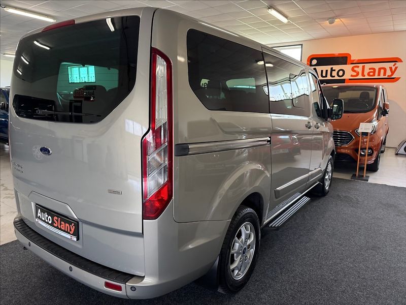 Ford Tourneo Custom 2,2 TitaniumX,92kW,po servisu - fotka 6 z 30