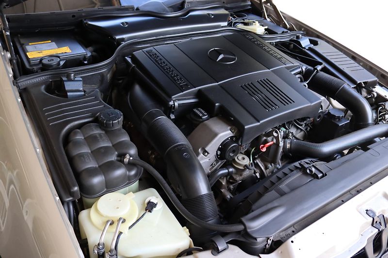 Mercedes-Benz SL SL 500 R129 225kW - fotka 47 z 49