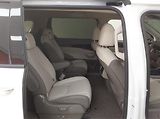 Kia Carnival 1.6-HEV-9MÍST-NA CESTĚ - náhled 14
