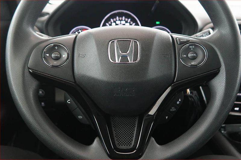 Honda HR-V (2017) Executive 1.5 i-VTEC - fotka 16 z 20