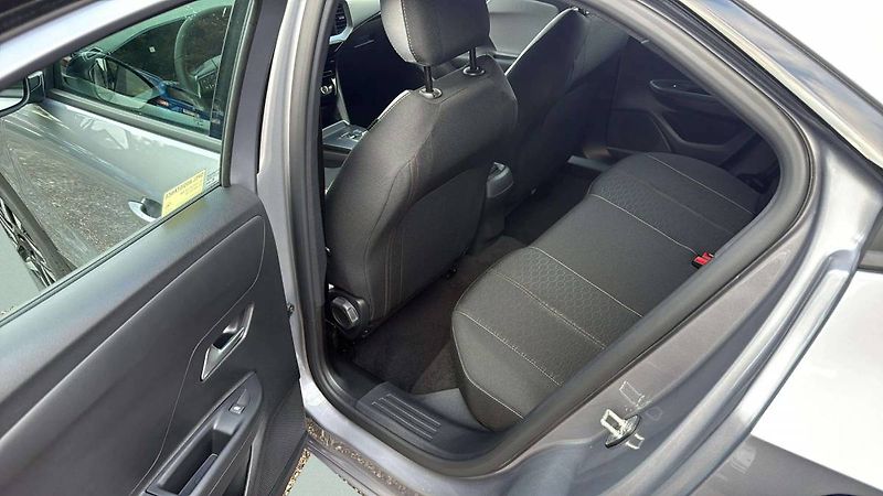Opel Mokka (2026) Edition Hybrid 1.2 TURBO (107 - fotka 19 z 24