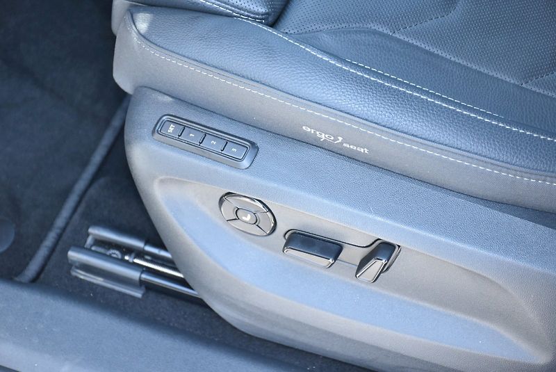 Škoda Kodiaq (2025) Exclusive Selection 2.0 TDI 14 - fotka 26 z 35