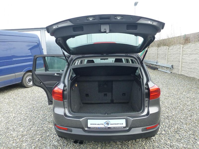 Volkswagen Tiguan 1.4TSi 120PS LIFE FACE-LIFT 1A - fotka 128 z 186