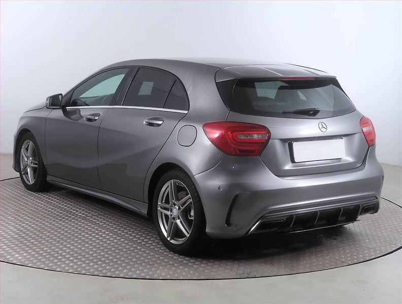 Mercedes-Benz Třídy A (2014) A 250 4MATIC, 4X4, Automat - fotka 4 z 16