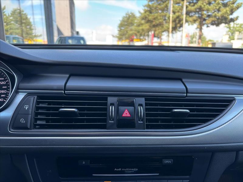 Audi A6 Allroad 3,0 TDI  quattro S tronicCZ DP - fotka 21 z 35