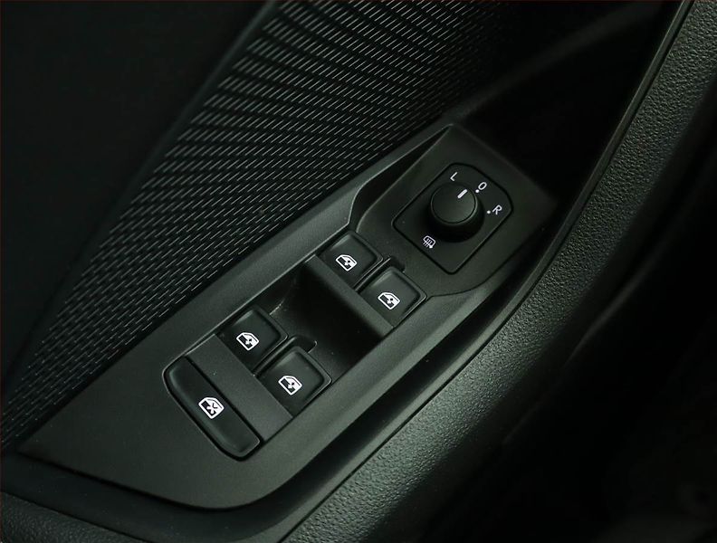 Škoda Octavia (2022) Ambition 2.0 TDI, ČR,1.maj - fotka 14 z 14