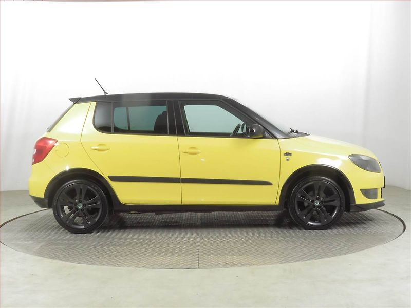 Škoda Fabia (2012) Monte Carlo 1.2 TSI - fotka 6 z 17