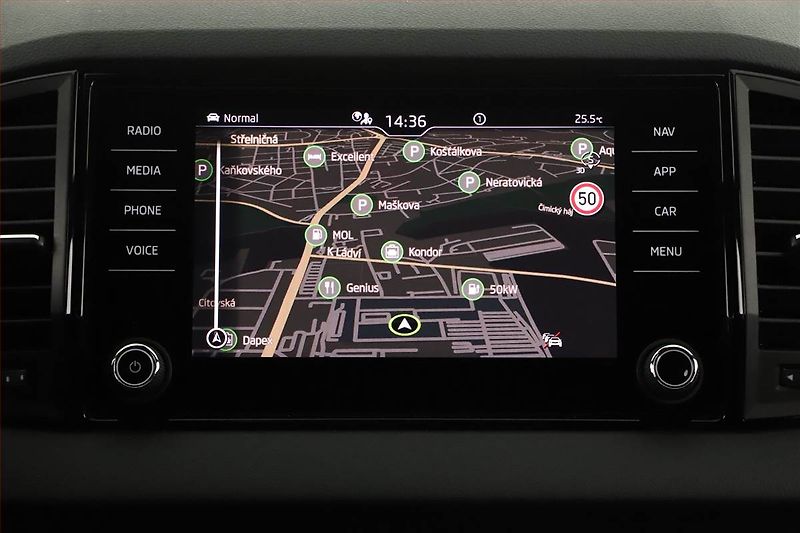 Škoda Karoq (2025) 1.5 TSI, Sportline, Navigace - fotka 15 z 20