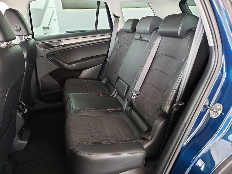 Škoda Kodiaq (2023) Style 2.0 TSI 4x4 (140kW/190k) - fotka 9 z 27