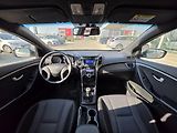 Hyundai i30 (2016) 1,6 GDI 99kW WG - náhled 11