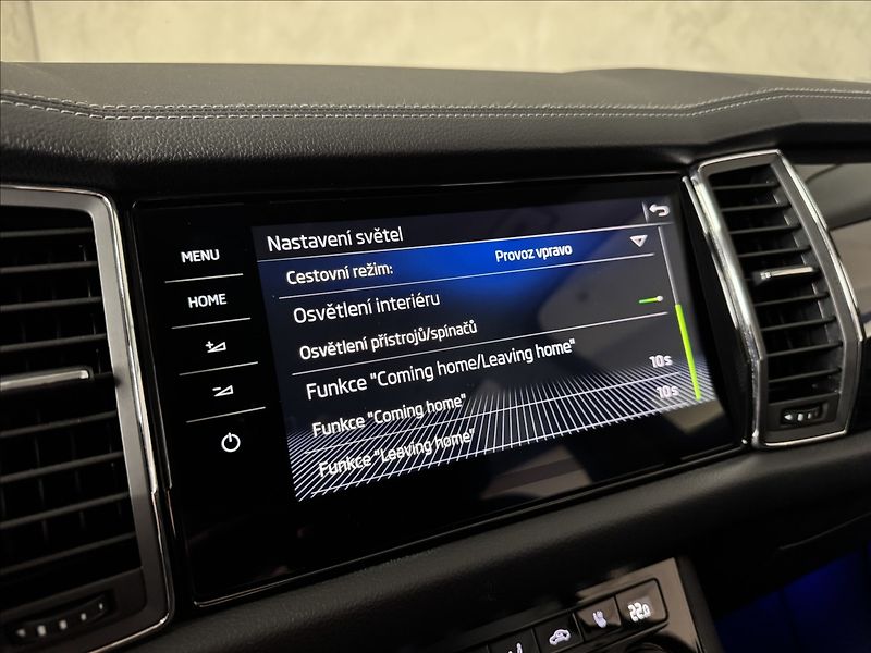 Škoda Kodiaq 2,0 TDi  DSG 4x4 L&K Virtual L - fotka 33 z 49